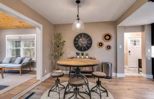 Riverside Retreat! - Photo 20