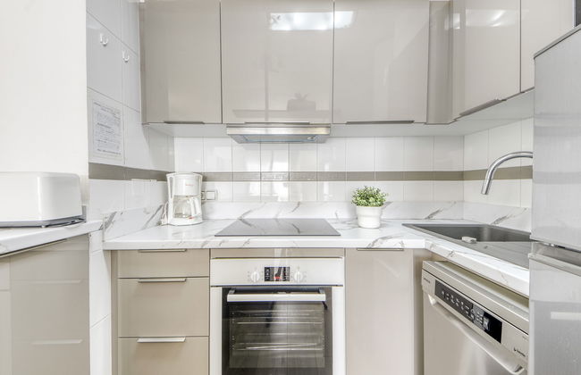 2 bedroom Apartment in Castelló d'Empúries - Photo 10