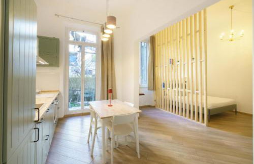 Lucy's Flowers - Photo 8