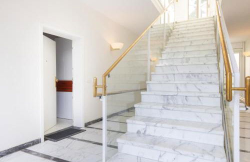 Privates Apartment mit Bad, Küche, Sofa & Balkon - Foto 17