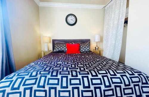 GREAT FOR BUSINESS & FAMILY TRIPS 3BD 2BA close to DESNEYLAND, FREE PARKING - Photo 7