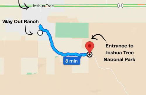 Epic Views, Huge House, Acres of J-Trees to explore, Hot Tub, Pool, AC, and Mini-Golf - Foto 6