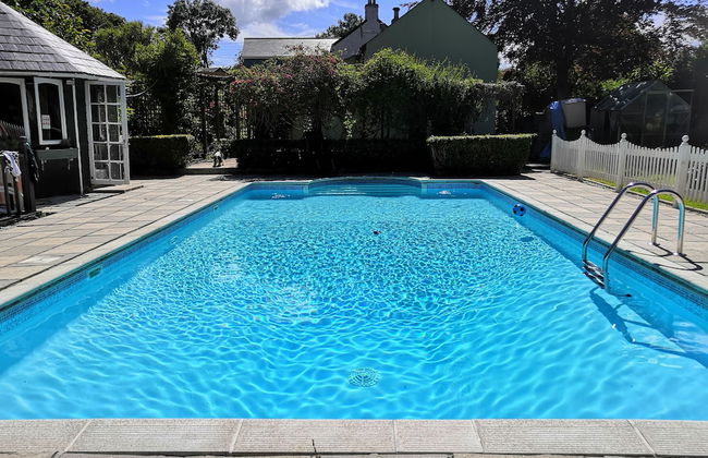 Captivating Isolde Cottage, With Pool Near St Ives - Foto 1