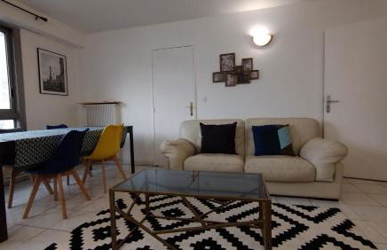 3 bedrooms and salon, La Défense, 5 min walk Metro - Foto 4