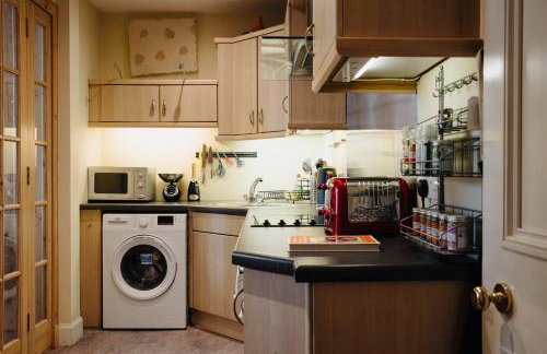 Traditional Central 2 Bedroom Apartment - Foto 14