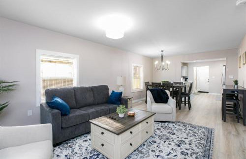 Cozy 2BR Home Near ND - Perfect for Game Day Stays - Foto 7