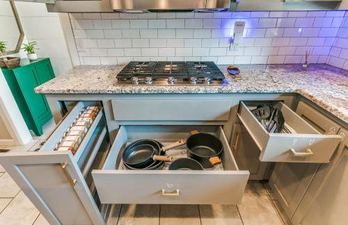 3 King Beds- Near OU-No Bunks-Private Suites - Foto 18