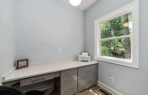 New Home, Dock, Home Theatre Projector, Hot Tub, Fire Pit, Kayaks - Foto 16