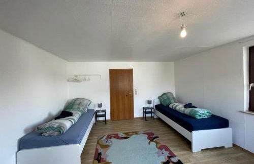 Monteurwohnung in Hohenstadt A8, ULM, GUENSTIG, WIFI, SMART TV - Foto 2