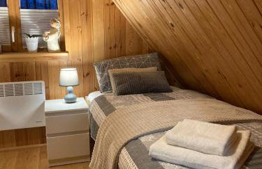 Uroczy drewniany domek w Charzykowach - Foto 17