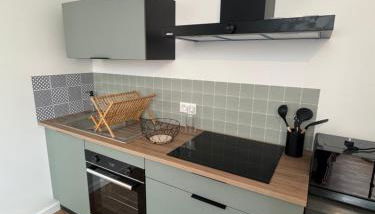 Studio Voyage - Proche centre ville - Foto 3, stove