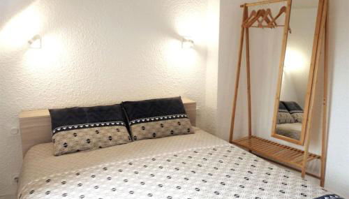 TY REFUGE 2 à 4 vacanciers Terrasse Plages et Commerces à pied Parking - Foto 4