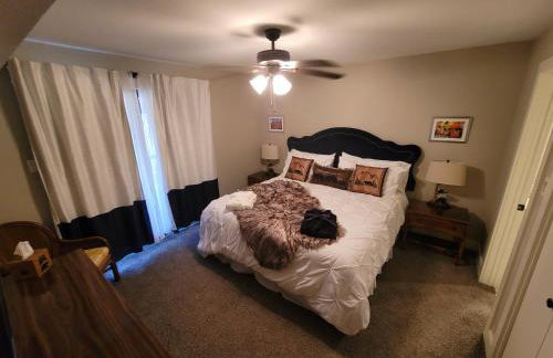 Bear Den on Lake Ouachita 2BR Condo at Mountain Harbor Resort - Foto 129