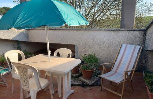 Entire apartment in Panoramic Villa with Bathtub - Photo 23