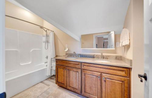 Serenity Shores - Private Lakefront Home with Dock - Foto 28