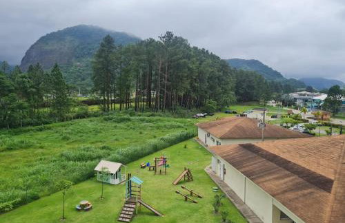 Apto 2 ambientes 1 quarto e a sala Cond Reserva do Sahy - Foto 34