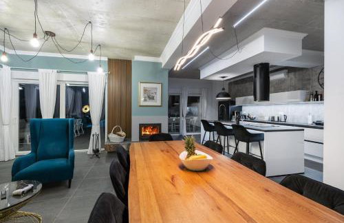 Casa BELLADONNA with Heated pool and Kids Playground - Photo 9