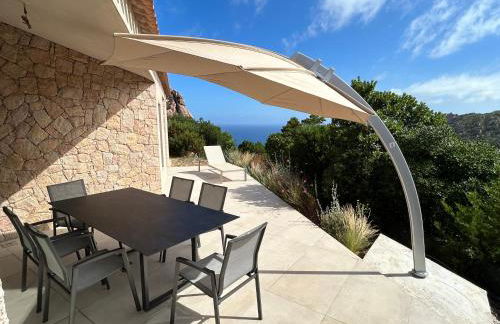 Luxury Villa with unmatched view and Sea-Fall Pool - Foto 41