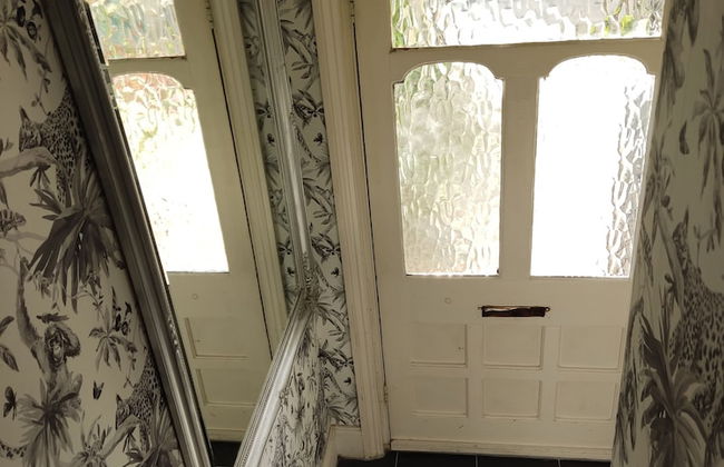 Light 1-bed - London N8 - Free Parking - Fast Wifi - Foto 26