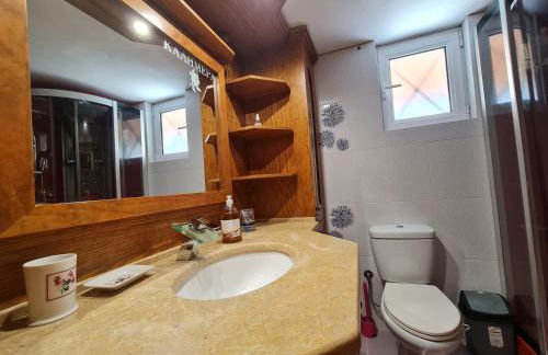 Myrtia Guest House - Photo 13