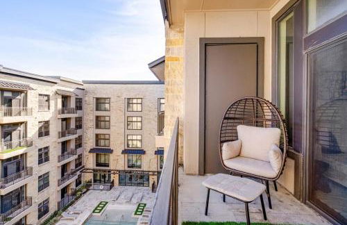 Galleria King Luxury Suite - Walk to Mall - Pool View - Foto 6