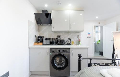 Charming studio near transport for central London - Pass the Keys - Photo 4