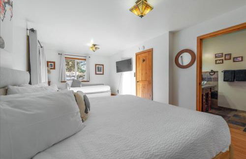 Lakeside Serenity Retreat - Photo 6