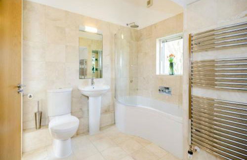 Garden Villa CW70 HOT TUB Lakeside Spa - Foto 29