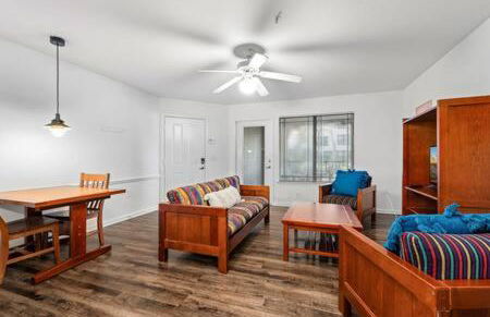 2 MI to USF + Long Term Stays allowed + Gym + Pool - Foto 11