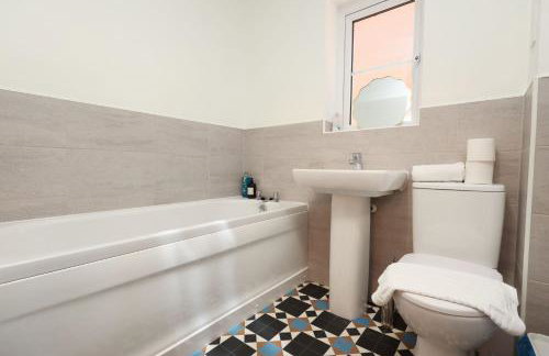 Contractor 4 Bed 2 BA 5 mins to Airport & Barry With Parking - Foto 46