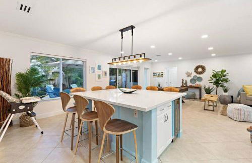 Walking Distance to the Beach 3Br House With Pool - Foto 26