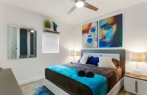 Luxury Mansion, Game Room, Pool, Rooftop, Skyline, Walk to Las Olas - Foto 28