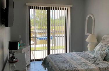 Luxury Waterfront Home With Heated Pool & Hot Tub - Foto 11