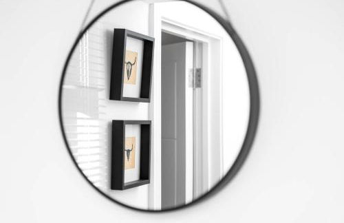 Stylish Apartment - Fast WiFi - Netflix - On Street Parking 1BR - Foto 26