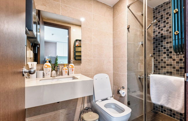 S Lux Apartment - Photo 70