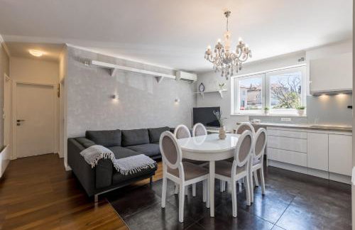 Central Park Apartment with Terrace - Photo 6