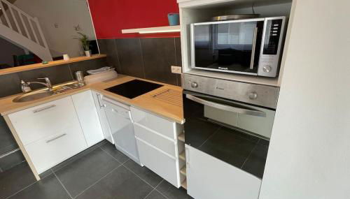 Maison centre bourg à 50m de la plage - Photo 5