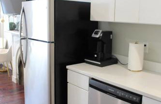RARE 1BR Apt with Character GREAT Location! - Foto 26