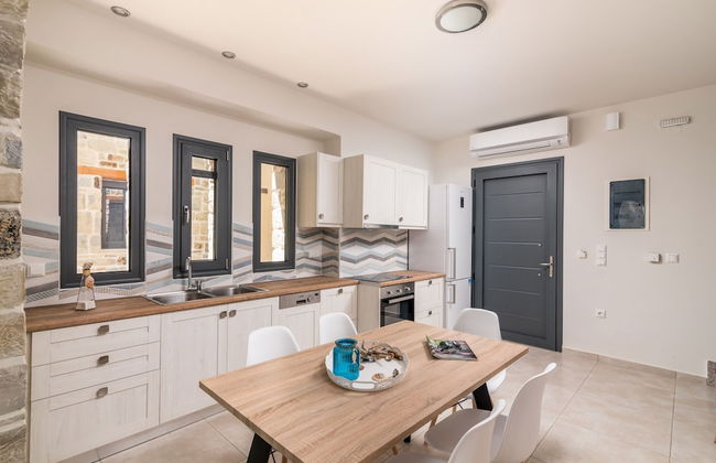 Elmara Luxury Villa 1 - Next to the Beach - Foto 12