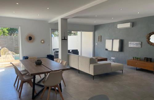 Villa design Cap dAgde piscine et plage - Foto 19