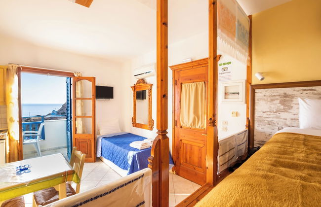 Arhontiko Hotel - Photo 39