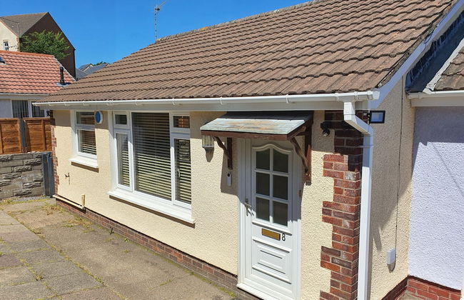 The Mumbles - Bungalow - 2 Bedrooms - Pet Friendly - Photo 27