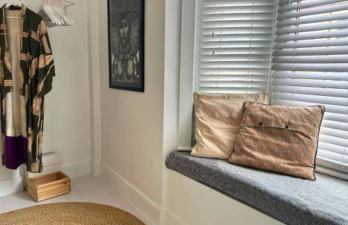 Stylish Flat by Brockley Station & Goldsmiths - Photo 5