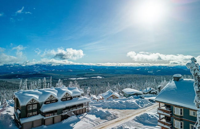 Grizzly Ridge Getaway Brand New, Hot Tub, Sleeps 11 - Photo 63