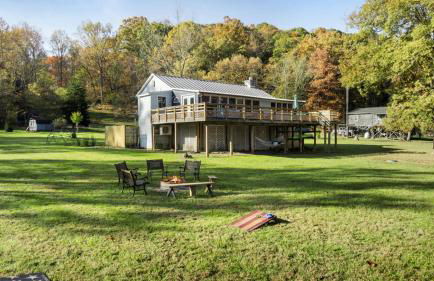 Riverfront w Deck Grill Fire pit & Climbing Wall - Photo 49