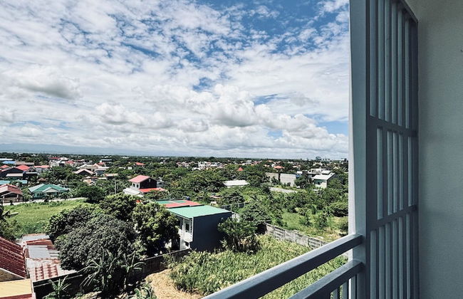 A Smooth & Cozy City Loft - Photo 11