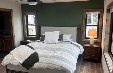 Sunset Serenity 5 Bedroom, Private Lake, Hot Tub - Foto 21