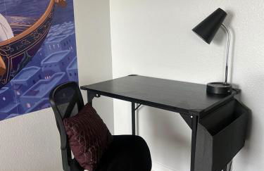 Lakefront Retreat 4BR-3BA Pool Home Near Disney - Foto 38