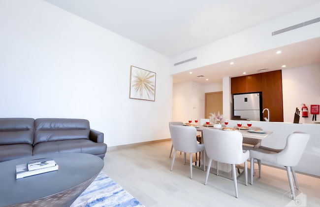 Stunning Beach View Apt. with Balcony Jumeirah La Mer - Photo 16