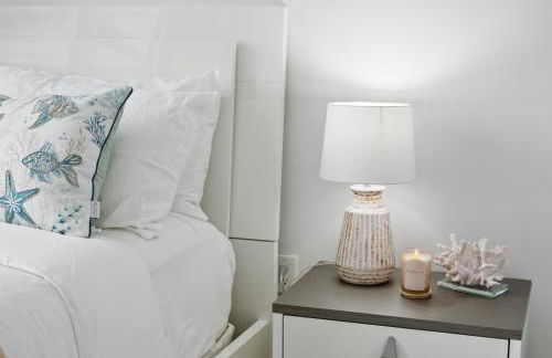 Beach Front 2 Bed Condo - Pool & Tiki Bar - Foto 33